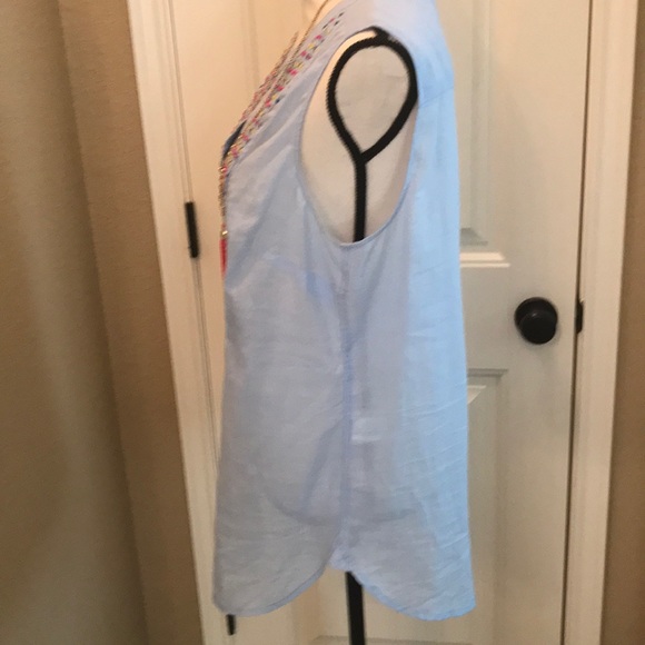 Sleeveless, light-weight, Talbots cotton top. (L) - Picture 3 of 6